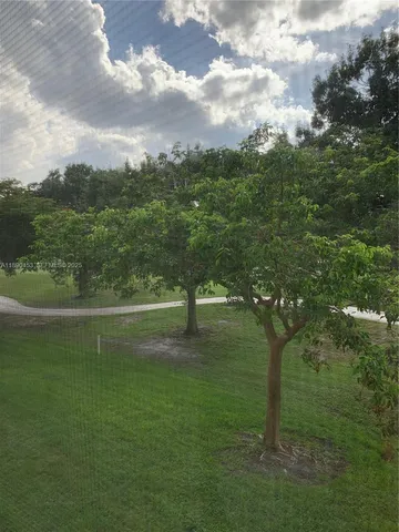 $2,550 | Pine Island Ridge, Davie, FL 33324