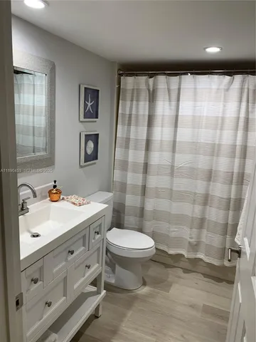 $2,550 | Pine Island Ridge, Davie, FL 33324