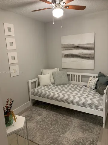 $2,550 | Pine Island Ridge, Davie, FL 33324