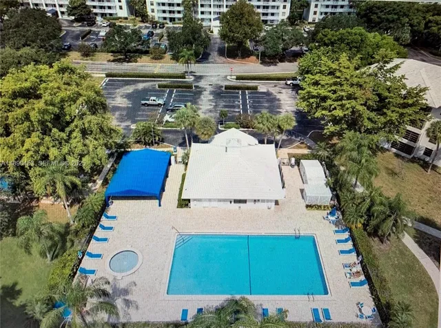 $2,550 | Pine Island Ridge, Davie, FL 33324