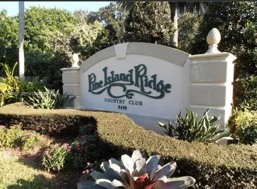 $2,550 | Pine Island Ridge, Davie, FL 33324