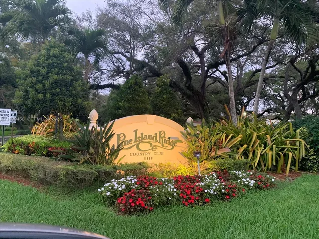 $2,550 | Pine Island Ridge, Davie, FL 33324