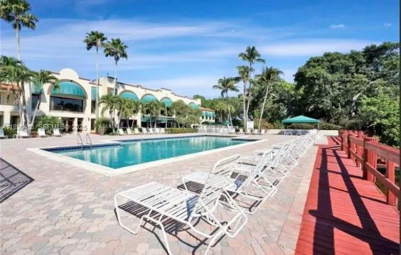 $2,550 | Pine Island Ridge, Davie, FL 33324