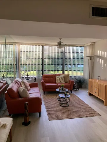 $2,550 | Pine Island Ridge, Davie, FL 33324