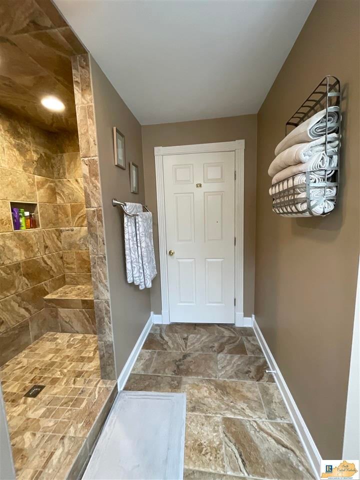 2140 Edmonton Road Glasgow, KY 42141 - Photo 14 of 38 Gallery Image 14