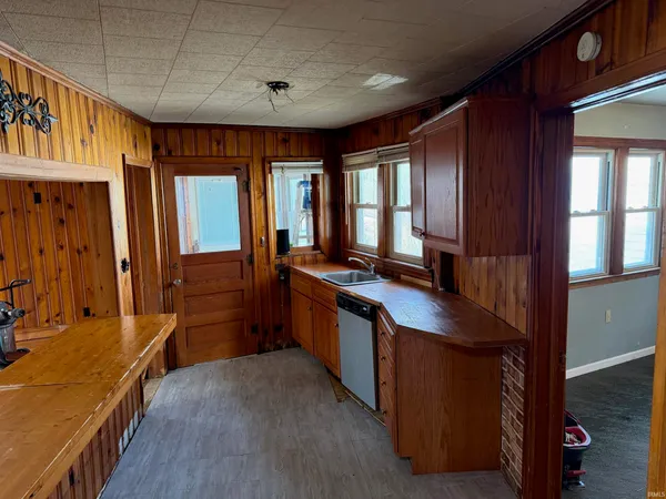 $186,000 | 17798 Main Street, Tyner, IN 46572