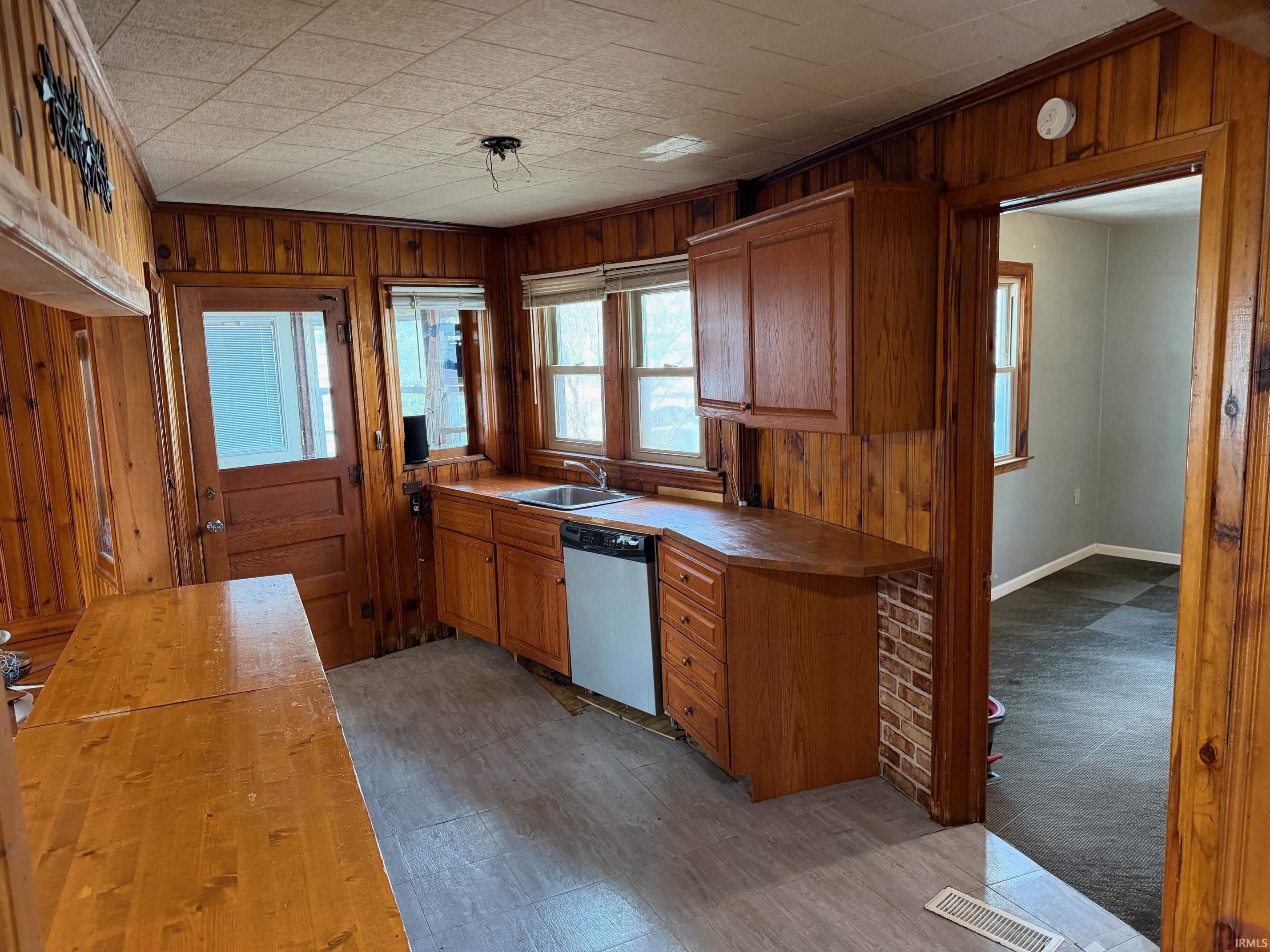 17798 Main Street Tyner, IN 46572 - Photo 5 of 21