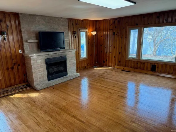 $186,000 | 17798 Main Street, Tyner, IN 46572