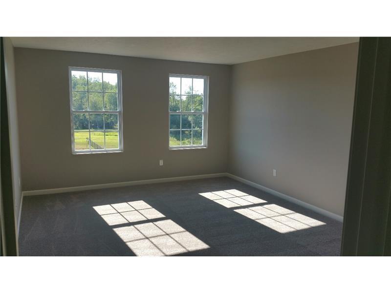 263 Foxwood Road Coraopolis, PA 15108 - Photo 6 of 10 Gallery Image 6