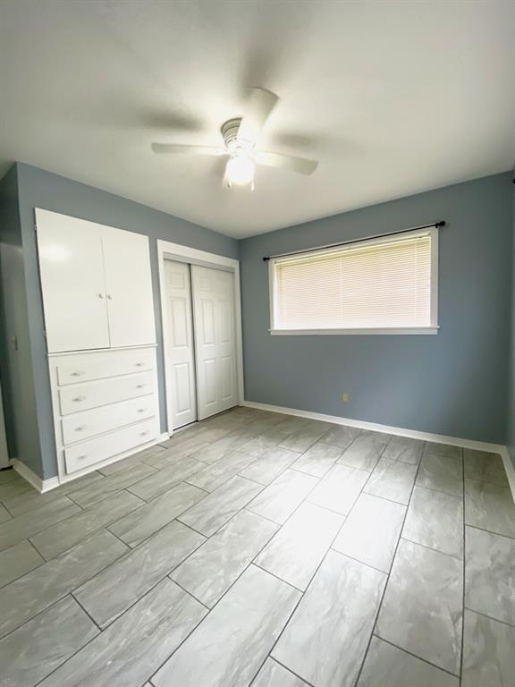 810 Poleman Road Shreveport, LA 71107 - Photo 14 of 25 a view of an empty room with a window