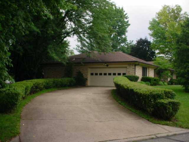 6 Summit Ridge Court Greenwood, IN 46142 - Photo 2 of 11 Gallery Image 2
