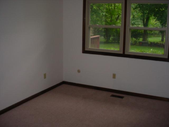 6 Summit Ridge Court Greenwood, IN 46142 - Photo 9 of 11 Gallery Image 9
