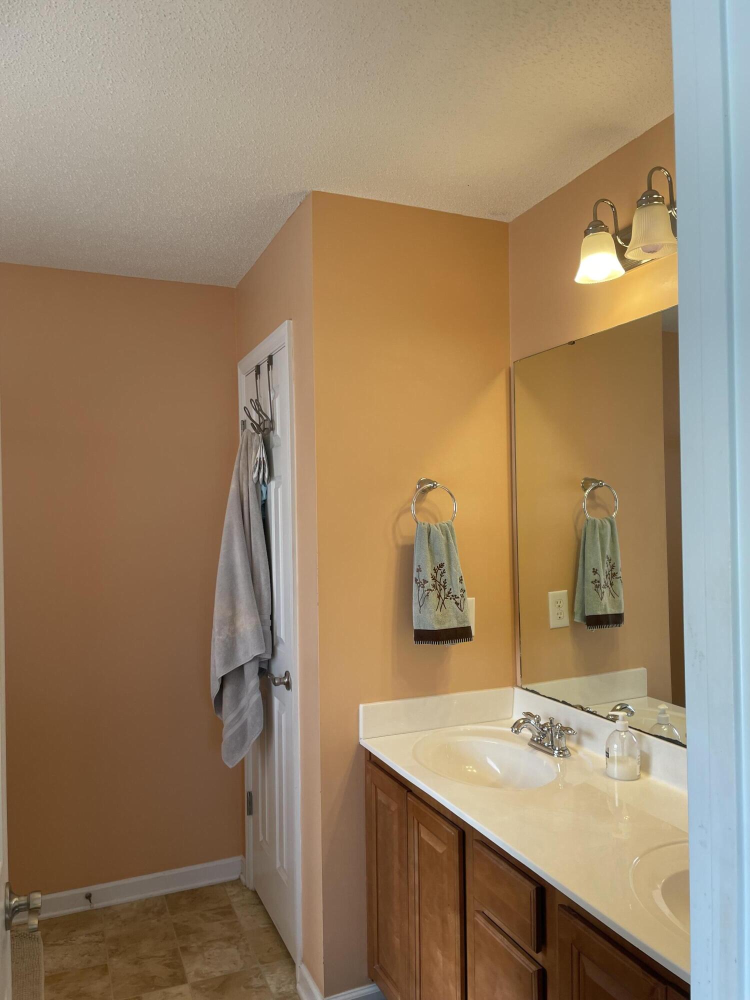 600 Curing Court Moncks Corner, SC 29461 - Photo 6 of 9 IMG-0228