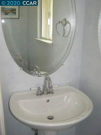 $1,950 | 5474 Roundtree Place, Unit C, Concord, CA 94521