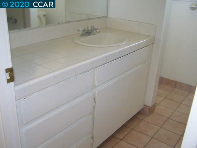 5474 Roundtree Place, Unit C Concord, CA 94521 - Photo 16 of 19