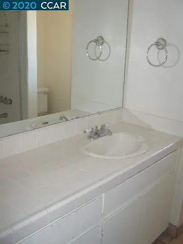 $1,950 | 5474 Roundtree Place, Unit C, Concord, CA 94521