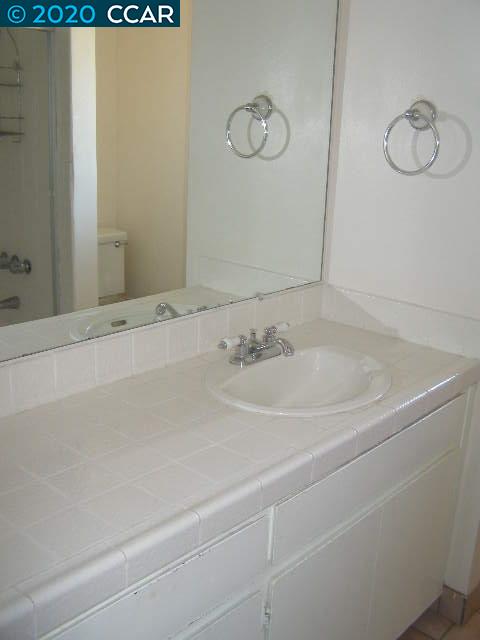 5474 Roundtree Place, Unit C Concord, CA 94521 - Photo 17 of 19