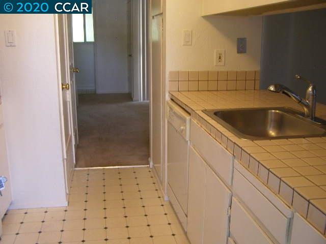 5474 Roundtree Place, Unit C Concord, CA 94521 - Photo 10 of 19