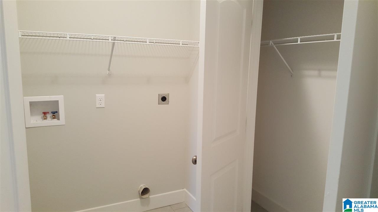 460 Sherwood Circle Calera, AL 35040 - Photo 37 of 43
