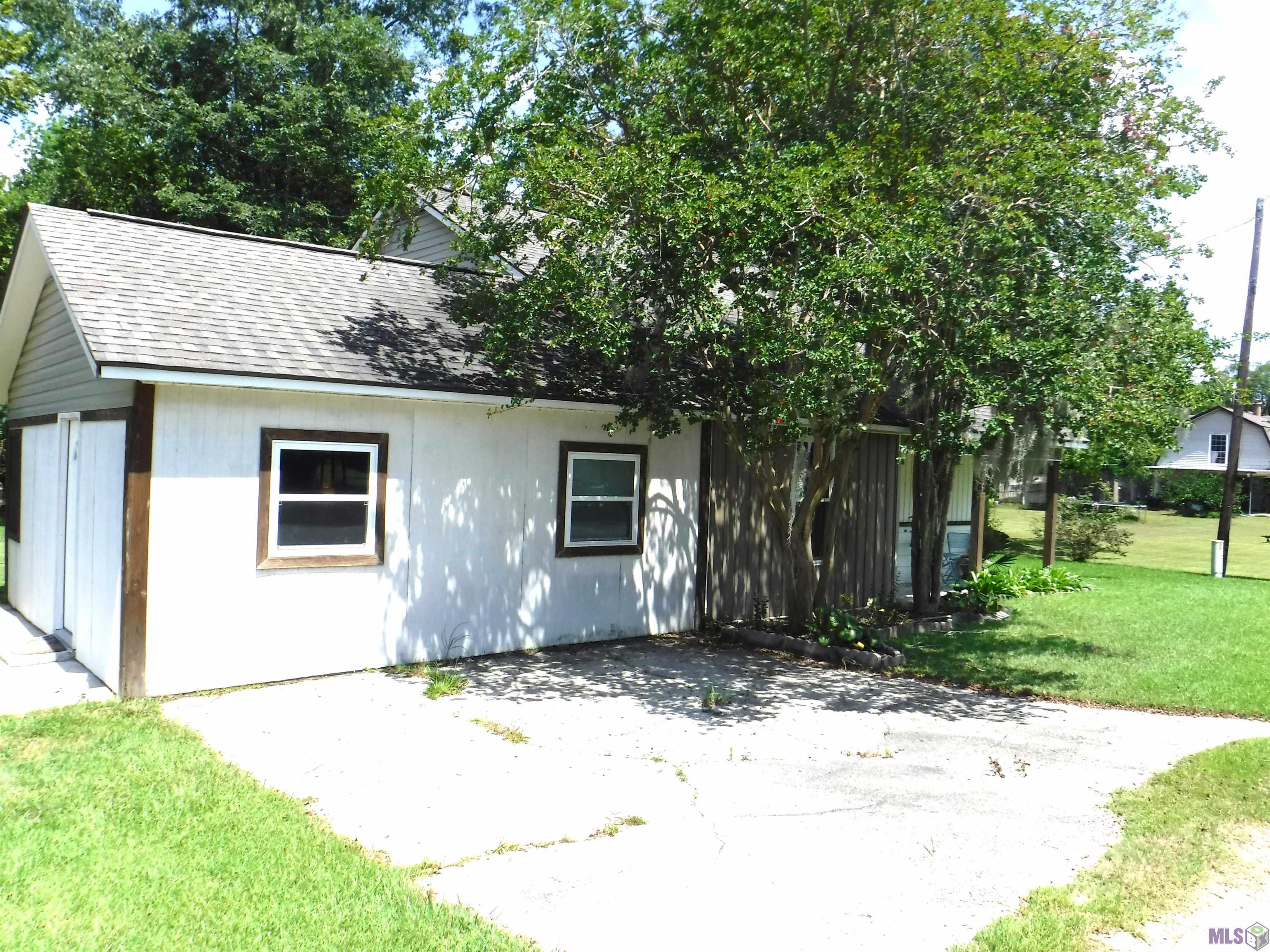 8369 Phillips Road St. Amant, LA 70774 - Photo 11 of 18