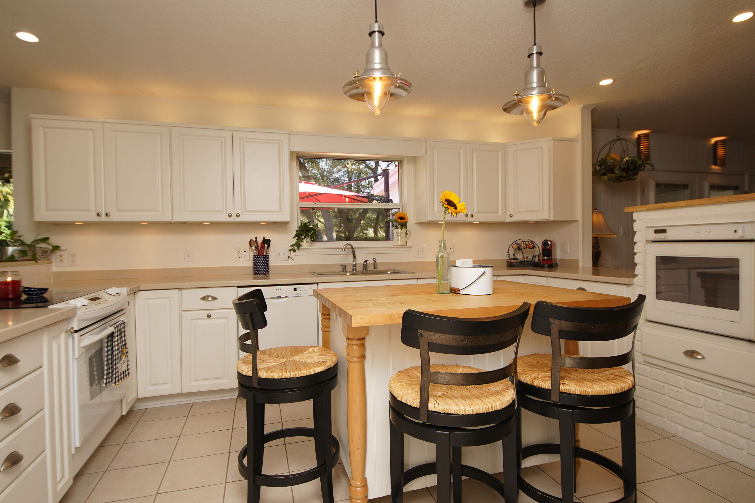 216 Country Club Road Shalimar, FL 32579 - Photo 15 of 59 Kitchen-Swedish Convection oven