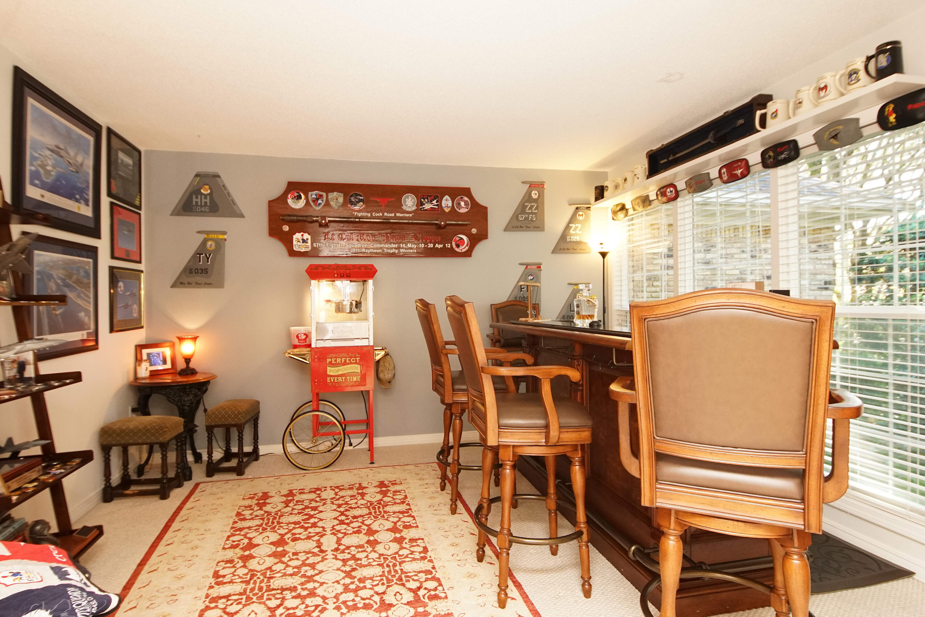 216 Country Club Road Shalimar, FL 32579 - Photo 30 of 59 a workspace with furniture and a window