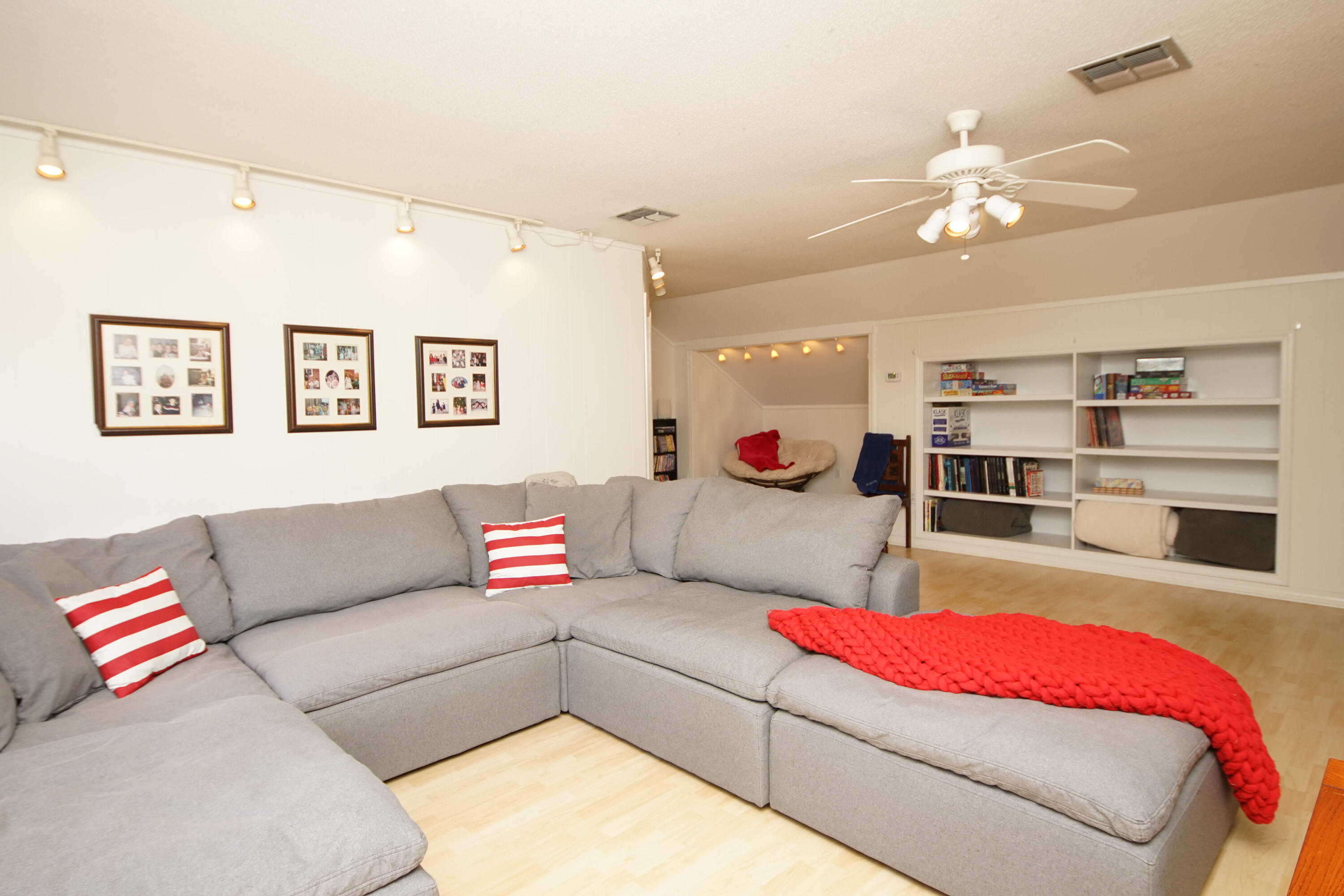 216 Country Club Road Shalimar, FL 32579 - Photo 44 of 59 a living room with furniture and a couch