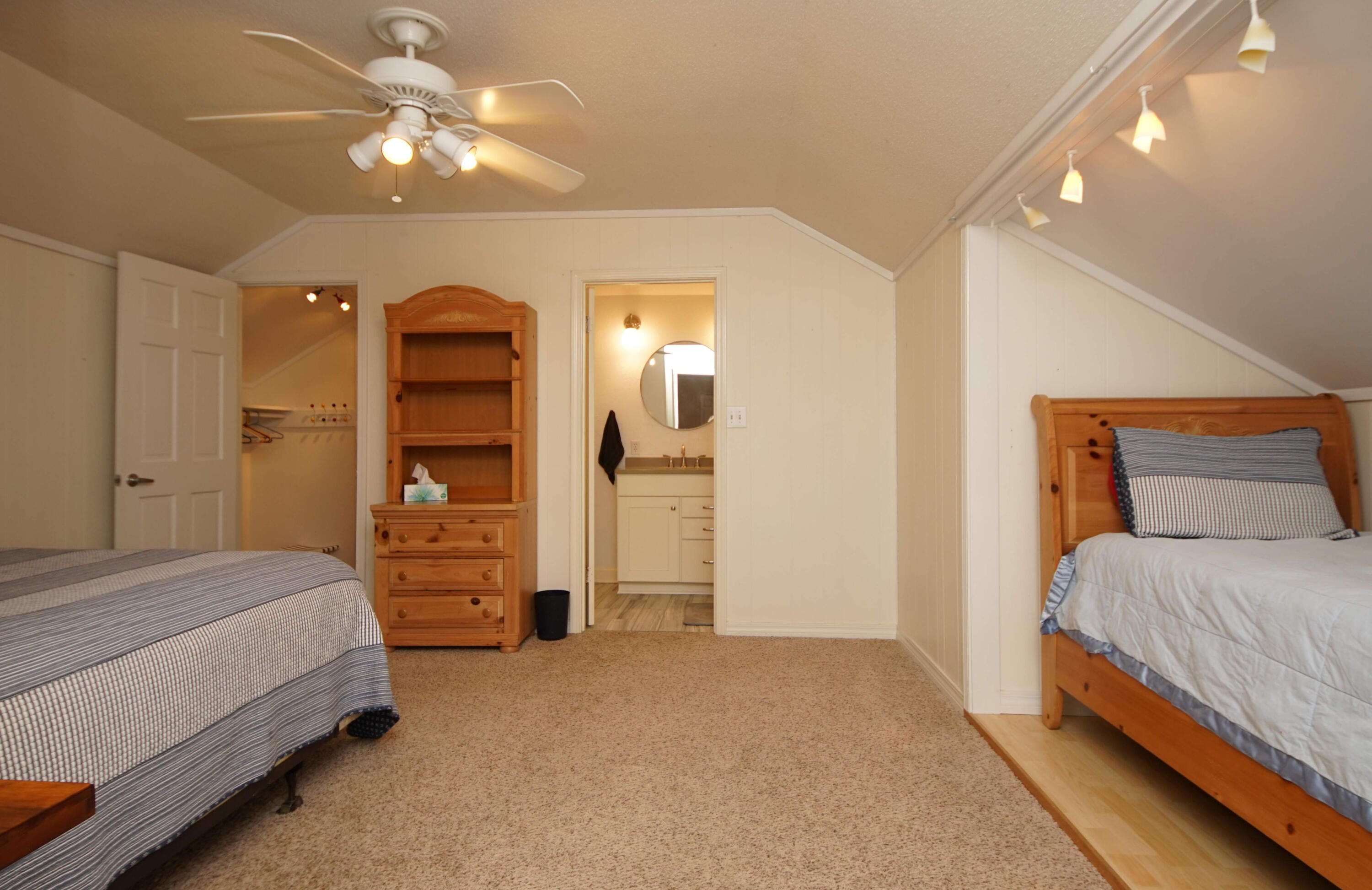 216 Country Club Road Shalimar, FL 32579 - Photo 47 of 59 2nd Level-Bedroom2B