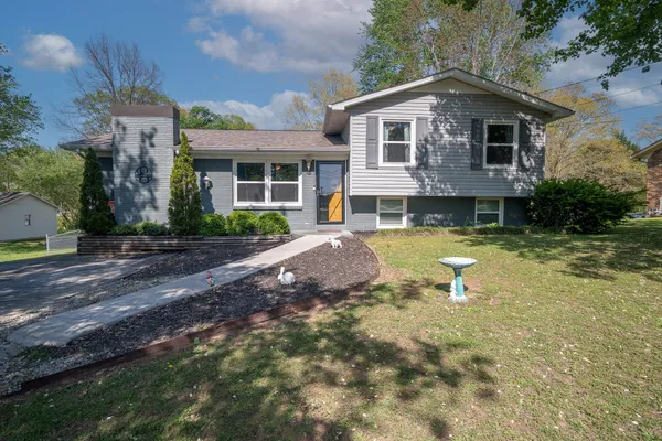 $299,900 | 312 Prosser Road, Lawrenceburg, TN 38464
