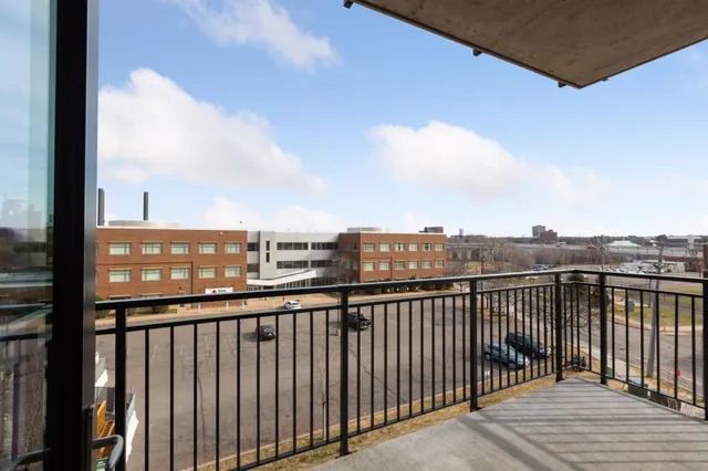 $3,795 | 1240 South 2nd Street, Unit 232, Minneapolis, MN 55415