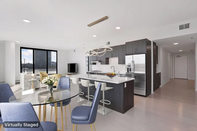 $3,795 | 1240 South 2nd Street, Unit 232, Minneapolis, MN 55415