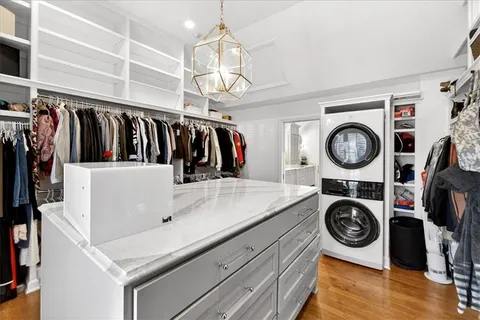 $2,150,000 | 2504 West 70th Terrace, Mission Hills, KS 66208