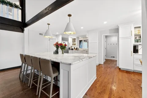 $2,150,000 | 2504 West 70th Terrace, Mission Hills, KS 66208