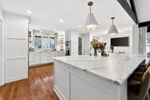 $2,150,000 | 2504 West 70th Terrace, Mission Hills, KS 66208