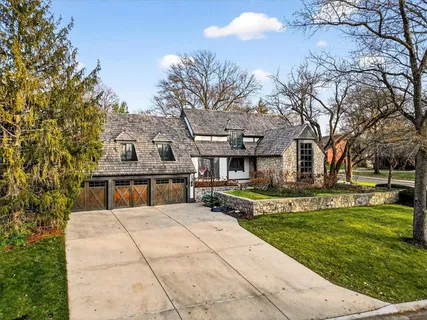 $2,150,000 | 2504 West 70th Terrace, Mission Hills, KS 66208
