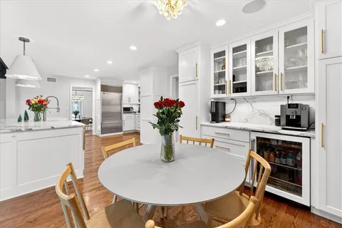 $2,150,000 | 2504 West 70th Terrace, Mission Hills, KS 66208