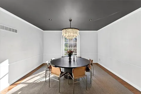 $2,150,000 | 2504 West 70th Terrace, Mission Hills, KS 66208