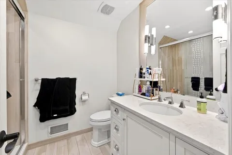 $2,150,000 | 2504 West 70th Terrace, Mission Hills, KS 66208