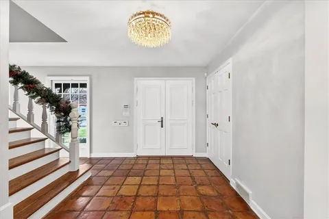 $2,150,000 | 2504 West 70th Terrace, Mission Hills, KS 66208