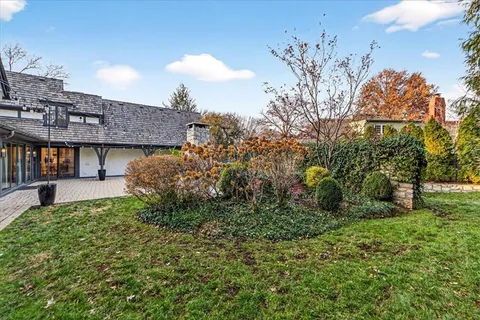 $2,150,000 | 2504 West 70th Terrace, Mission Hills, KS 66208