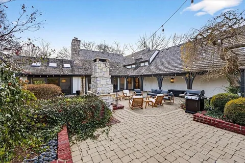 $2,150,000 | 2504 West 70th Terrace, Mission Hills, KS 66208