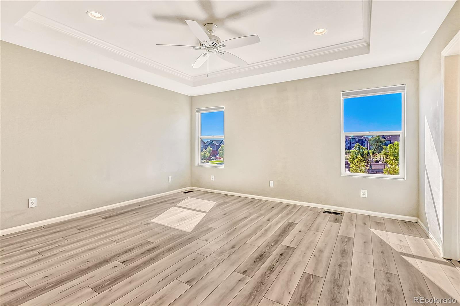 4716 Jasper Street Denver, CO 80239 - Photo 11 of 31