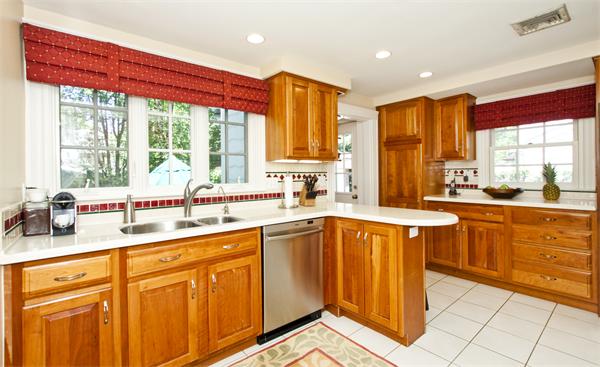 47 Arapahoe Road Newton, MA 02465 - Photo 11 of 21