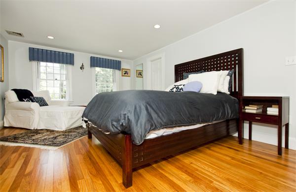 47 Arapahoe Road Newton, MA 02465 - Photo 16 of 21