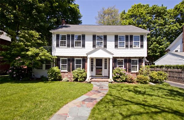 47 Arapahoe Road Newton, MA 02465 - Photo 6 of 21