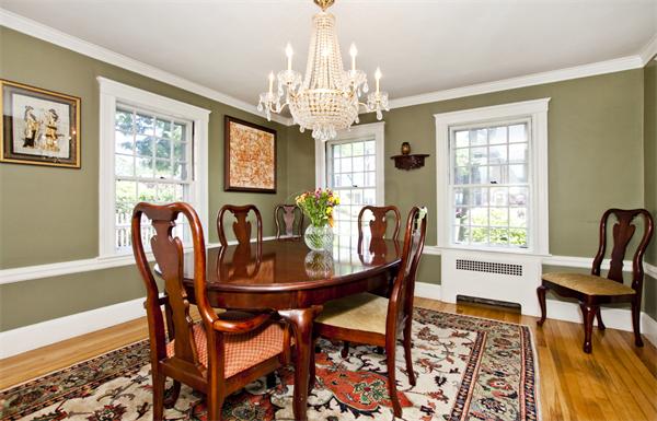 47 Arapahoe Road Newton, MA 02465 - Photo 10 of 21