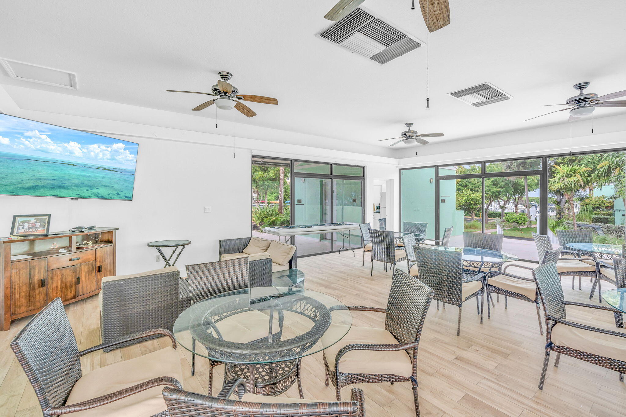 98422 Windward Avenue Key Largo, FL 33037 - Photo 34 of 44 36