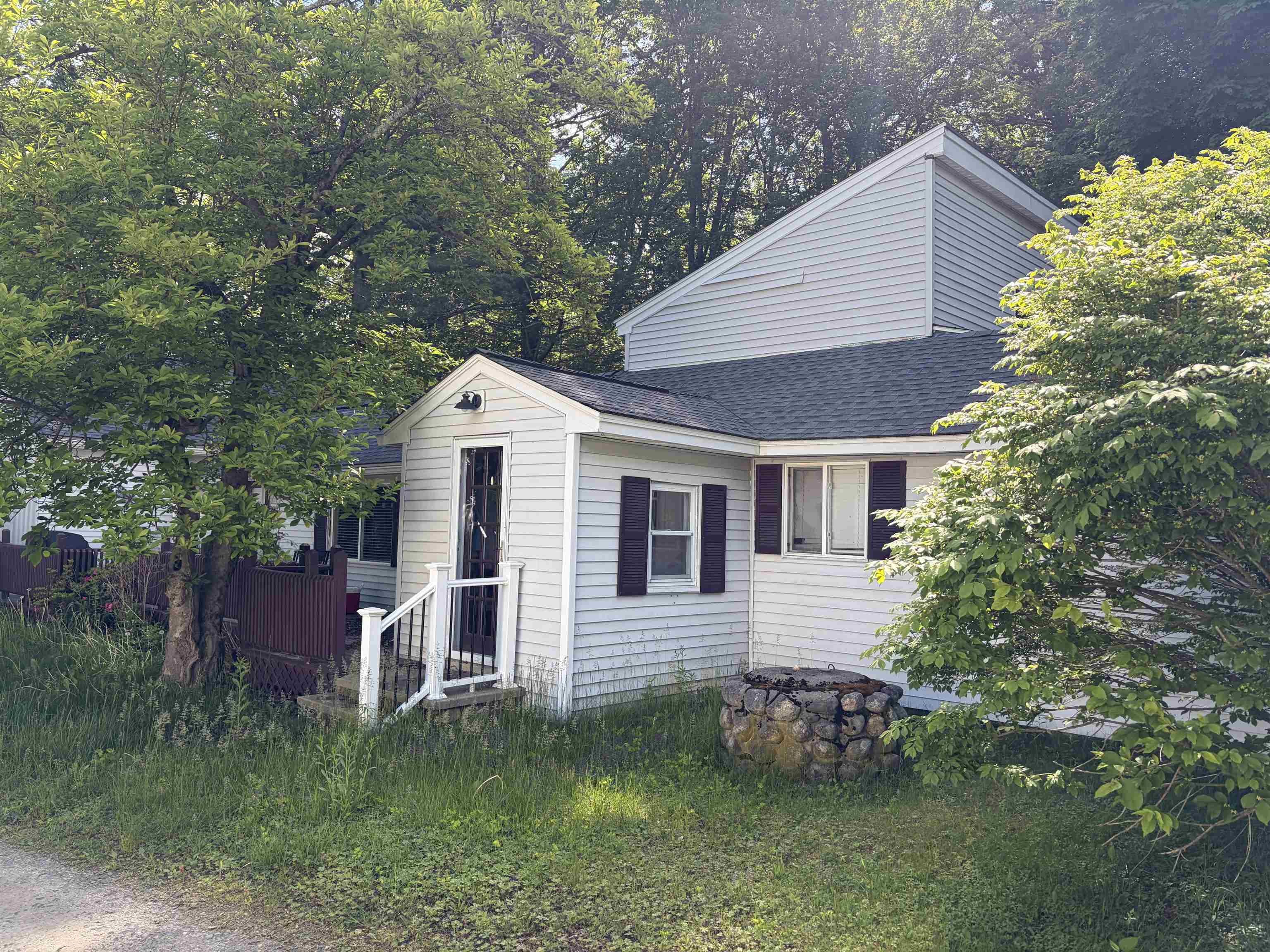 29 Cove Road East Kingston, NH 03827 - Photo 4 of 10