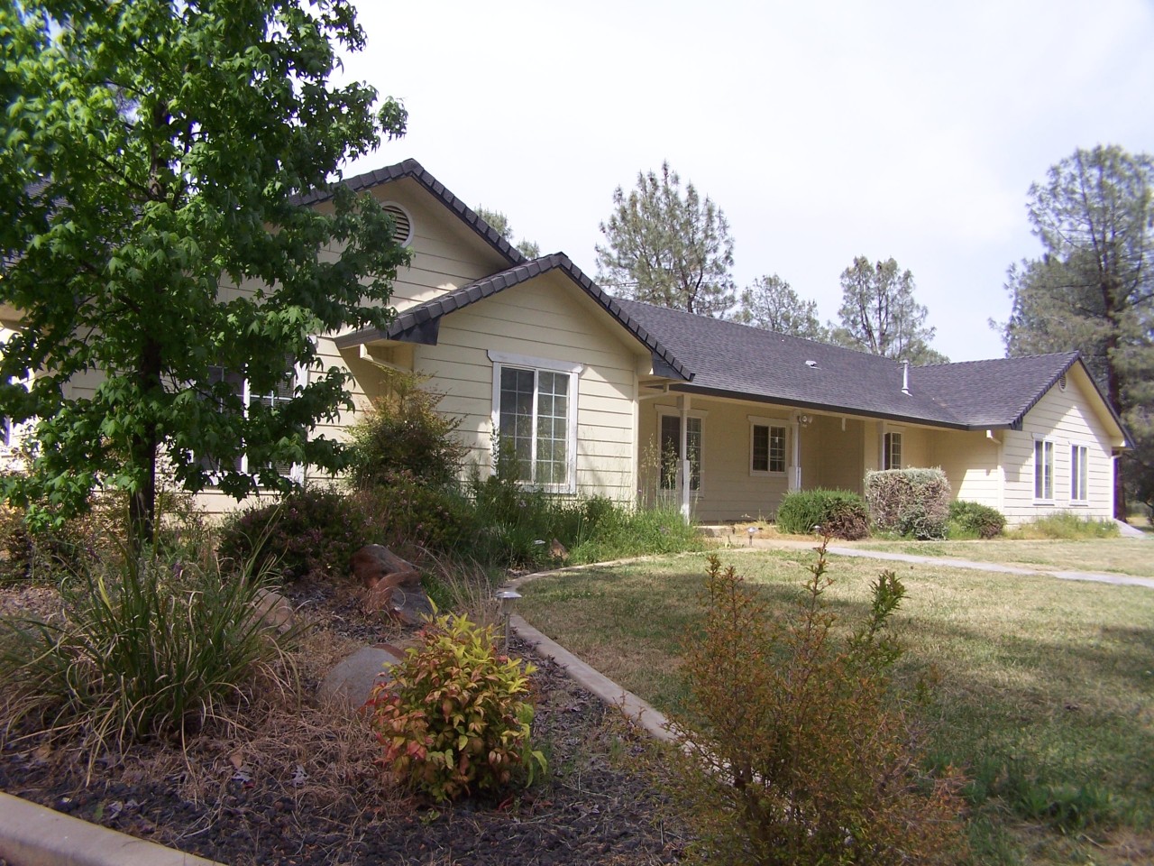 16144 Zandell Road Anderson, CA 96007 - Photo 1 of 24 Front of home