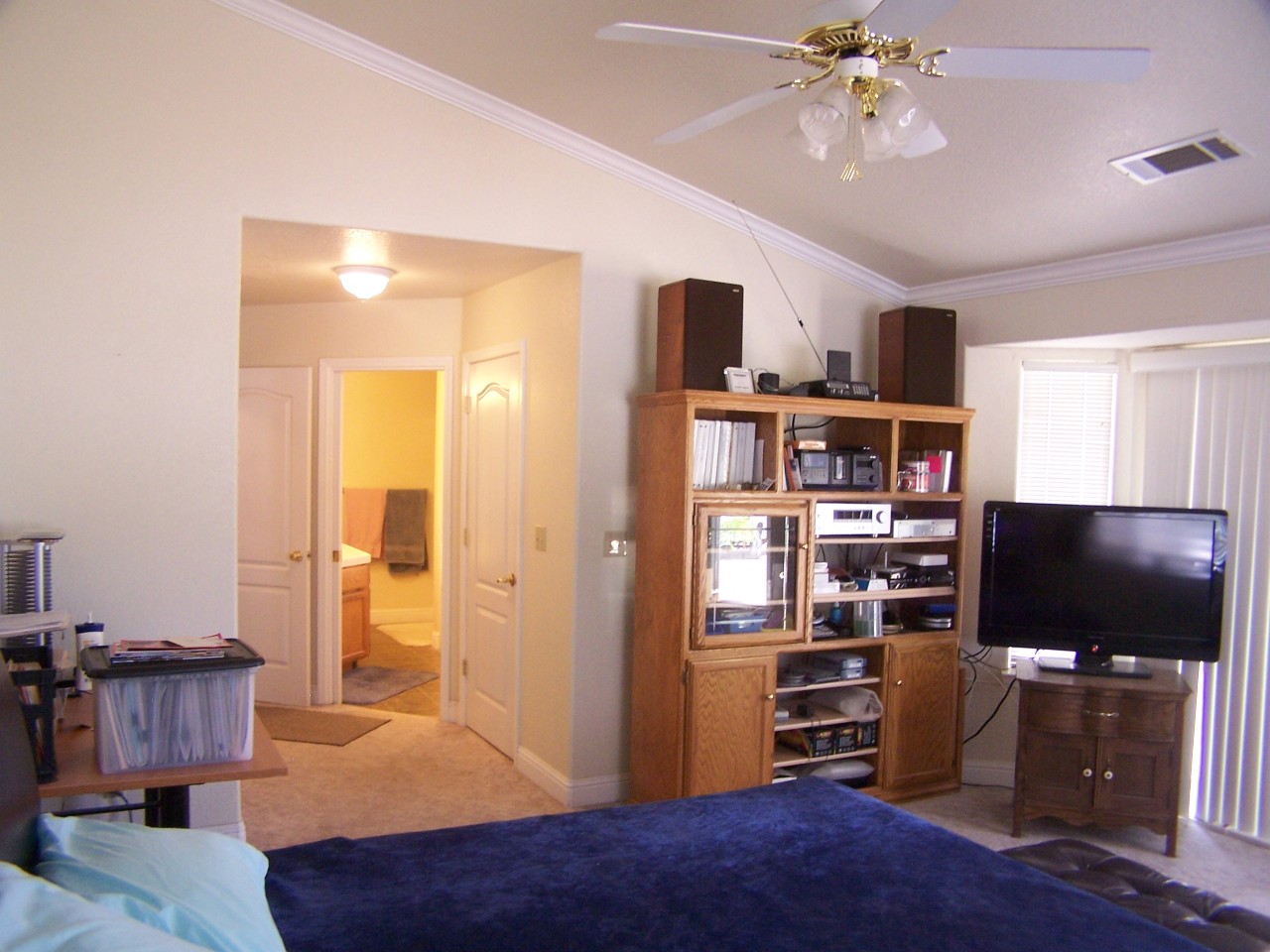 16144 Zandell Road Anderson, CA 96007 - Photo 11 of 24 Master suite (2 closets!)